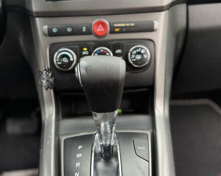 Бежевый Шевроле Каптива, объемом двигателя 2.38 л и пробегом 247 тыс. км за 9000 $, фото 13 на Automoto.ua