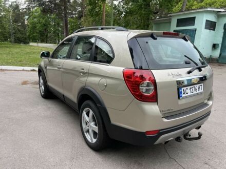 Шевроле Каптива 2007 в Нежине на Automoto.ua Бежевый Шевроле Каптива, объемом двигателя 2 л и пробегом 263 тыс. км за 5200 $, фото 1 на Automoto.ua