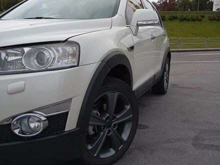 Шевроле Каптива 2012 в Чернигове на Automoto.ua Бежевый Шевроле Каптива, объемом двигателя 2.2 л и пробегом 250 тыс. км за 11500 $, фото 1 на Automoto.ua