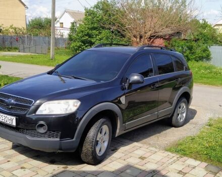 Черный Шевроле Каптива, объемом двигателя 2.4 л и пробегом 220 тыс. км за 6700 $, фото 2 на Automoto.ua