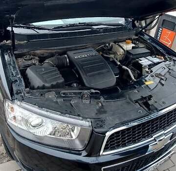 Чорний Шевроле Каптіва, об'ємом двигуна 2.4 л та пробігом 330 тис. км за 10033 $, фото 1 на Automoto.ua