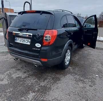 Чорний Шевроле Каптіва, об'ємом двигуна 2.4 л та пробігом 330 тис. км за 10033 $, фото 6 на Automoto.ua