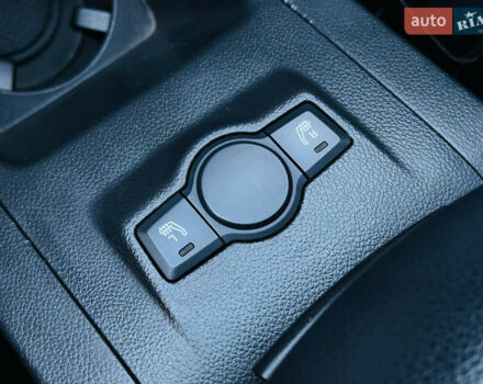 Чорний Шевроле Каптіва, об'ємом двигуна 1.99 л та пробігом 225 тис. км за 8600 $, фото 33 на Automoto.ua