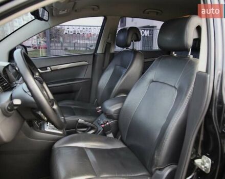 Чорний Шевроле Каптіва, об'ємом двигуна 1.99 л та пробігом 215 тис. км за 8400 $, фото 6 на Automoto.ua