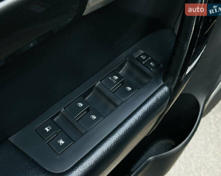 Чорний Шевроле Каптіва, об'ємом двигуна 1.99 л та пробігом 225 тис. км за 8600 $, фото 25 на Automoto.ua