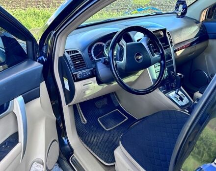 Черный Шевроле Каптива, объемом двигателя 2 л и пробегом 250 тыс. км за 7500 $, фото 5 на Automoto.ua