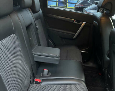 Черный Шевроле Каптива, объемом двигателя 1.99 л и пробегом 184 тыс. км за 8800 $, фото 6 на Automoto.ua