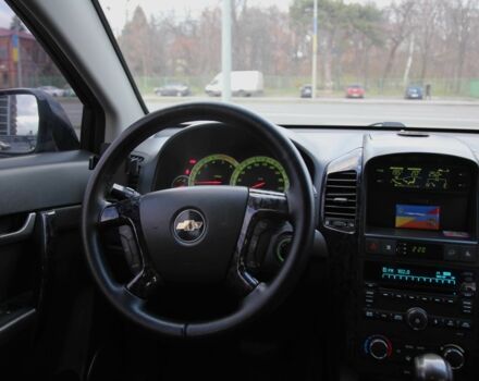 Черный Шевроле Каптива, объемом двигателя 2 л и пробегом 215 тыс. км за 8400 $, фото 9 на Automoto.ua