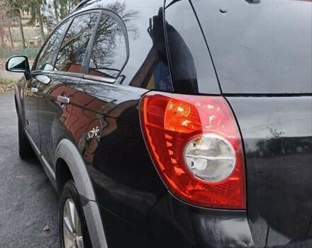 Черный Шевроле Каптива, объемом двигателя 2.41 л и пробегом 173 тыс. км за 7450 $, фото 6 на Automoto.ua