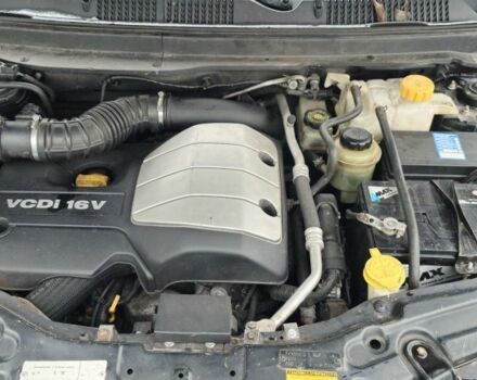 Черный Шевроле Каптива, объемом двигателя 2 л и пробегом 300 тыс. км за 4450 $, фото 8 на Automoto.ua