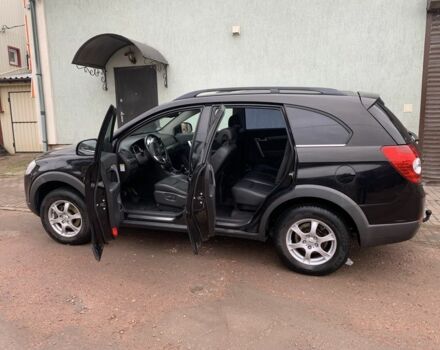 Чорний Шевроле Каптіва, об'ємом двигуна 2 л та пробігом 195 тис. км за 4900 $, фото 3 на Automoto.ua