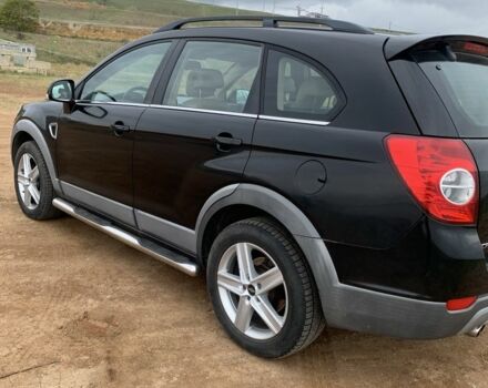 Черный Шевроле Каптива, объемом двигателя 2 л и пробегом 250 тыс. км за 6950 $, фото 3 на Automoto.ua