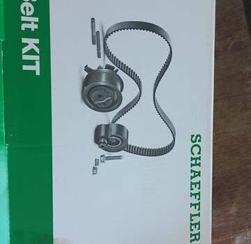 Черный Шевроле Каптива, объемом двигателя 2 л и пробегом 139 тыс. км за 8900 $, фото 39 на Automoto.ua