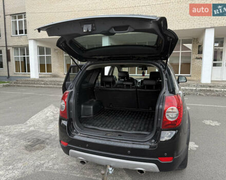 Черный Шевроле Каптива, объемом двигателя 2.41 л и пробегом 243 тыс. км за 8000 $, фото 10 на Automoto.ua