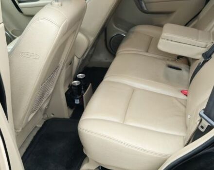 Черный Шевроле Каптива, объемом двигателя 2 л и пробегом 300 тыс. км за 4450 $, фото 5 на Automoto.ua