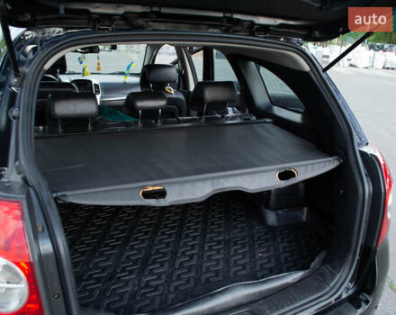 Черный Шевроле Каптива, объемом двигателя 2.41 л и пробегом 240 тыс. км за 7200 $, фото 4 на Automoto.ua