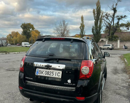 Черный Шевроле Каптива, объемом двигателя 1.99 л и пробегом 277 тыс. км за 8750 $, фото 3 на Automoto.ua