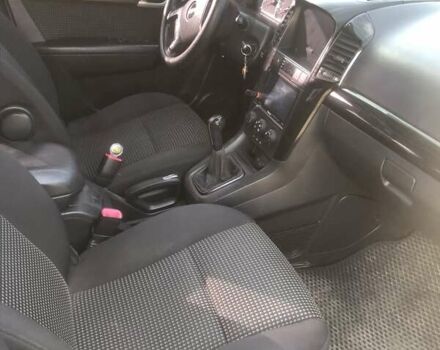 Черный Шевроле Каптива, объемом двигателя 2.41 л и пробегом 282 тыс. км за 6700 $, фото 10 на Automoto.ua