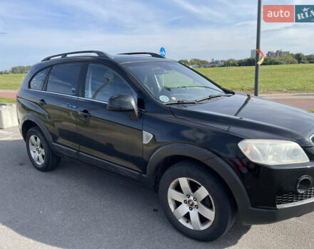 Чорний Шевроле Каптіва, об'ємом двигуна 2 л та пробігом 143 тис. км за 4850 $, фото 1 на Automoto.ua