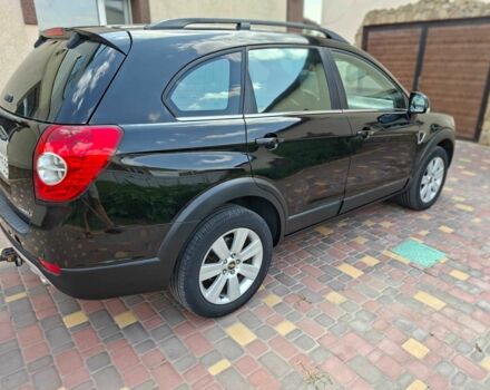 Черный Шевроле Каптива, объемом двигателя 3.2 л и пробегом 270 тыс. км за 8000 $, фото 4 на Automoto.ua