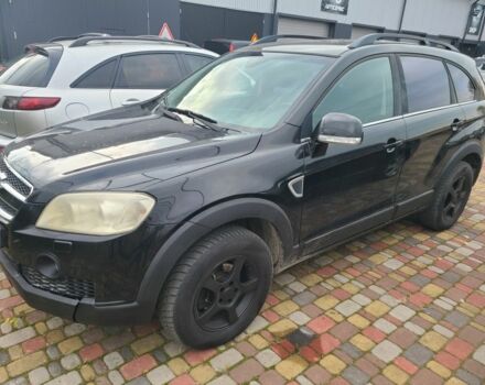 Черный Шевроле Каптива, объемом двигателя 2 л и пробегом 280 тыс. км за 4100 $, фото 1 на Automoto.ua