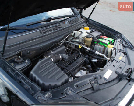 Черный Шевроле Каптива, объемом двигателя 2.41 л и пробегом 240 тыс. км за 7200 $, фото 5 на Automoto.ua