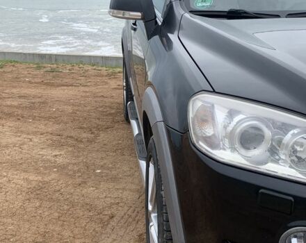 Черный Шевроле Каптива, объемом двигателя 2 л и пробегом 250 тыс. км за 6950 $, фото 4 на Automoto.ua