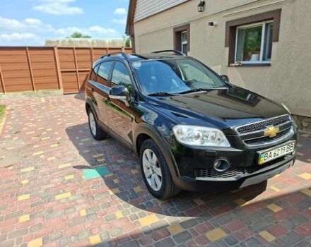 Черный Шевроле Каптива, объемом двигателя 3.2 л и пробегом 270 тыс. км за 8000 $, фото 2 на Automoto.ua