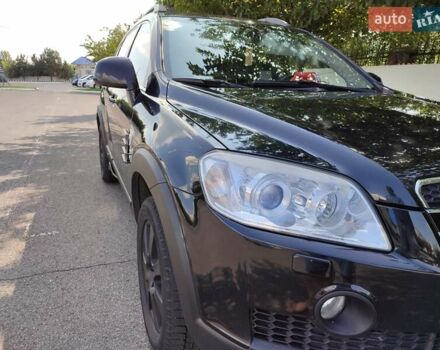 Чорний Шевроле Каптіва, об'ємом двигуна 2 л та пробігом 317 тис. км за 7000 $, фото 2 на Automoto.ua