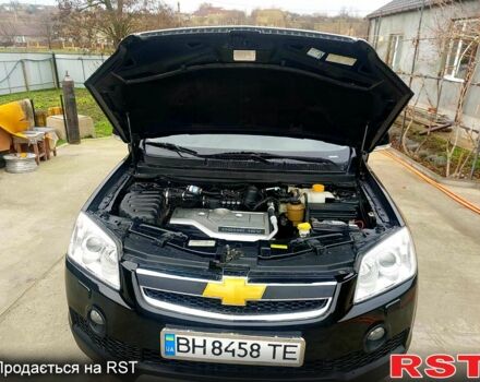 Черный Шевроле Каптива, объемом двигателя 2.4 л и пробегом 186 тыс. км за 7800 $, фото 2 на Automoto.ua