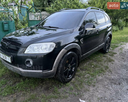 Черный Шевроле Каптива, объемом двигателя 2.4 л и пробегом 250 тыс. км за 8100 $, фото 10 на Automoto.ua
