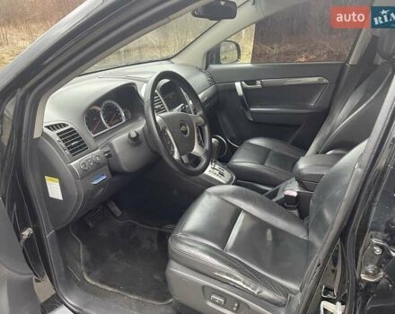 Черный Шевроле Каптива, объемом двигателя 2 л и пробегом 230 тыс. км за 8200 $, фото 4 на Automoto.ua