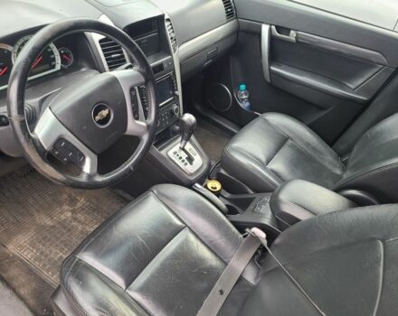 Черный Шевроле Каптива, объемом двигателя 2 л и пробегом 280 тыс. км за 4100 $, фото 3 на Automoto.ua