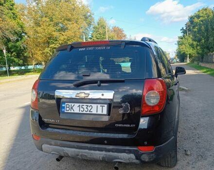 Чорний Шевроле Каптіва, об'ємом двигуна 2 л та пробігом 293 тис. км за 5464 $, фото 2 на Automoto.ua
