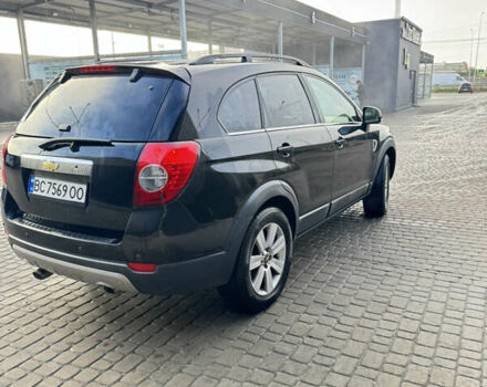Черный Шевроле Каптива, объемом двигателя 2 л и пробегом 236 тыс. км за 8000 $, фото 4 на Automoto.ua