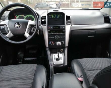 Чорний Шевроле Каптіва, об'ємом двигуна 2 л та пробігом 212 тис. км за 9450 $, фото 66 на Automoto.ua