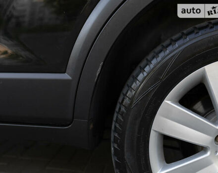 Черный Шевроле Каптива, объемом двигателя 2 л и пробегом 216 тыс. км за 8500 $, фото 35 на Automoto.ua