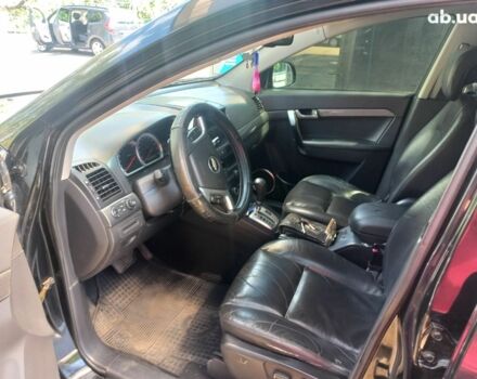 Черный Шевроле Каптива, объемом двигателя 2.4 л и пробегом 180 тыс. км за 8000 $, фото 4 на Automoto.ua