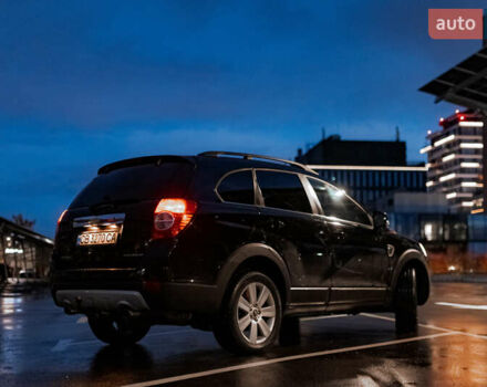 Черный Шевроле Каптива, объемом двигателя 2 л и пробегом 216 тыс. км за 8500 $, фото 4 на Automoto.ua