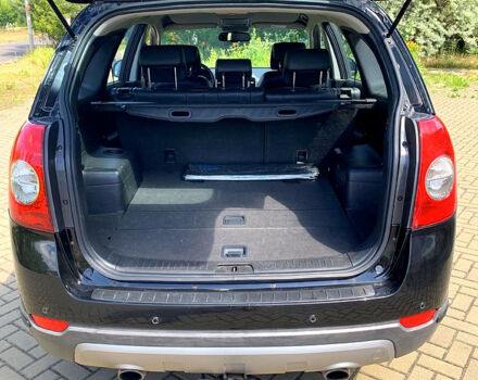 Черный Шевроле Каптива, объемом двигателя 2 л и пробегом 166 тыс. км за 8600 $, фото 12 на Automoto.ua