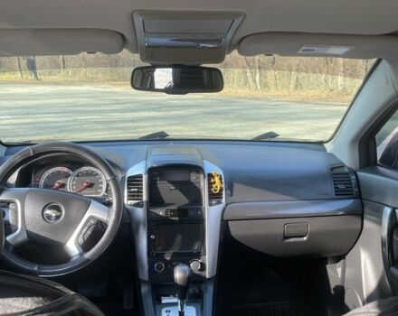 Черный Шевроле Каптива, объемом двигателя 2 л и пробегом 245 тыс. км за 10450 $, фото 7 на Automoto.ua