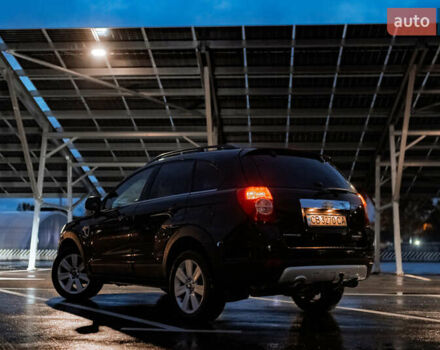 Черный Шевроле Каптива, объемом двигателя 2 л и пробегом 216 тыс. км за 8500 $, фото 1 на Automoto.ua