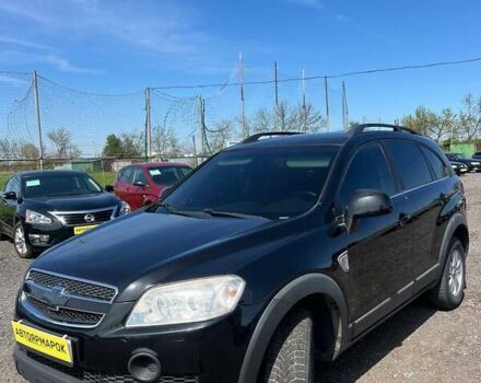 Черный Шевроле Каптива, объемом двигателя 2.41 л и пробегом 221 тыс. км за 6990 $, фото 2 на Automoto.ua