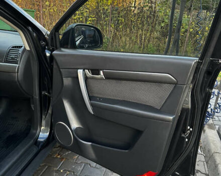 Черный Шевроле Каптива, объемом двигателя 2.4 л и пробегом 205 тыс. км за 8000 $, фото 26 на Automoto.ua