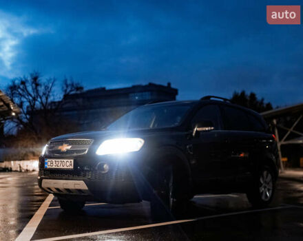 Черный Шевроле Каптива, объемом двигателя 2 л и пробегом 216 тыс. км за 8500 $, фото 5 на Automoto.ua
