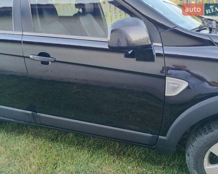 Черный Шевроле Каптива, объемом двигателя 2.4 л и пробегом 298 тыс. км за 7200 $, фото 12 на Automoto.ua