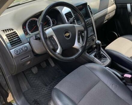 Черный Шевроле Каптива, объемом двигателя 1.99 л и пробегом 166 тыс. км за 8600 $, фото 2 на Automoto.ua