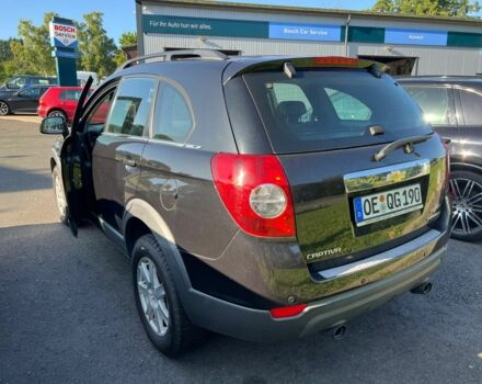 Черный Шевроле Каптива, объемом двигателя 2.4 л и пробегом 250 тыс. км за 5000 $, фото 2 на Automoto.ua