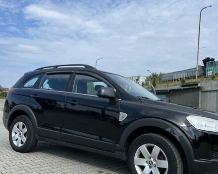 Черный Шевроле Каптива, объемом двигателя 2.41 л и пробегом 214 тыс. км за 7400 $, фото 5 на Automoto.ua