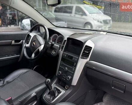 Черный Шевроле Каптива, объемом двигателя 2.41 л и пробегом 184 тыс. км за 8900 $, фото 19 на Automoto.ua